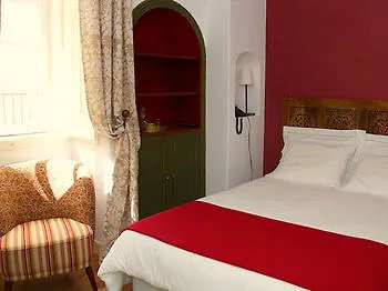 Charm Πανσιόν 4*